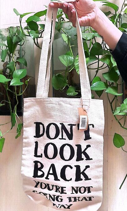 کیف پارچه ای 31*23.5 (DONT LOOK BACK،کد 730)