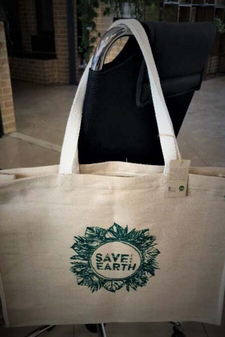 کیف پارچه ای رودوشی 42*49 (SAVE THE EARTH:طرح زمین رو نگه دار)