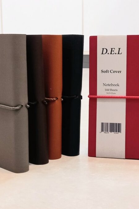 دفتر 144 برگ کشدار (کد 451)،(چندرنگ،چرم)